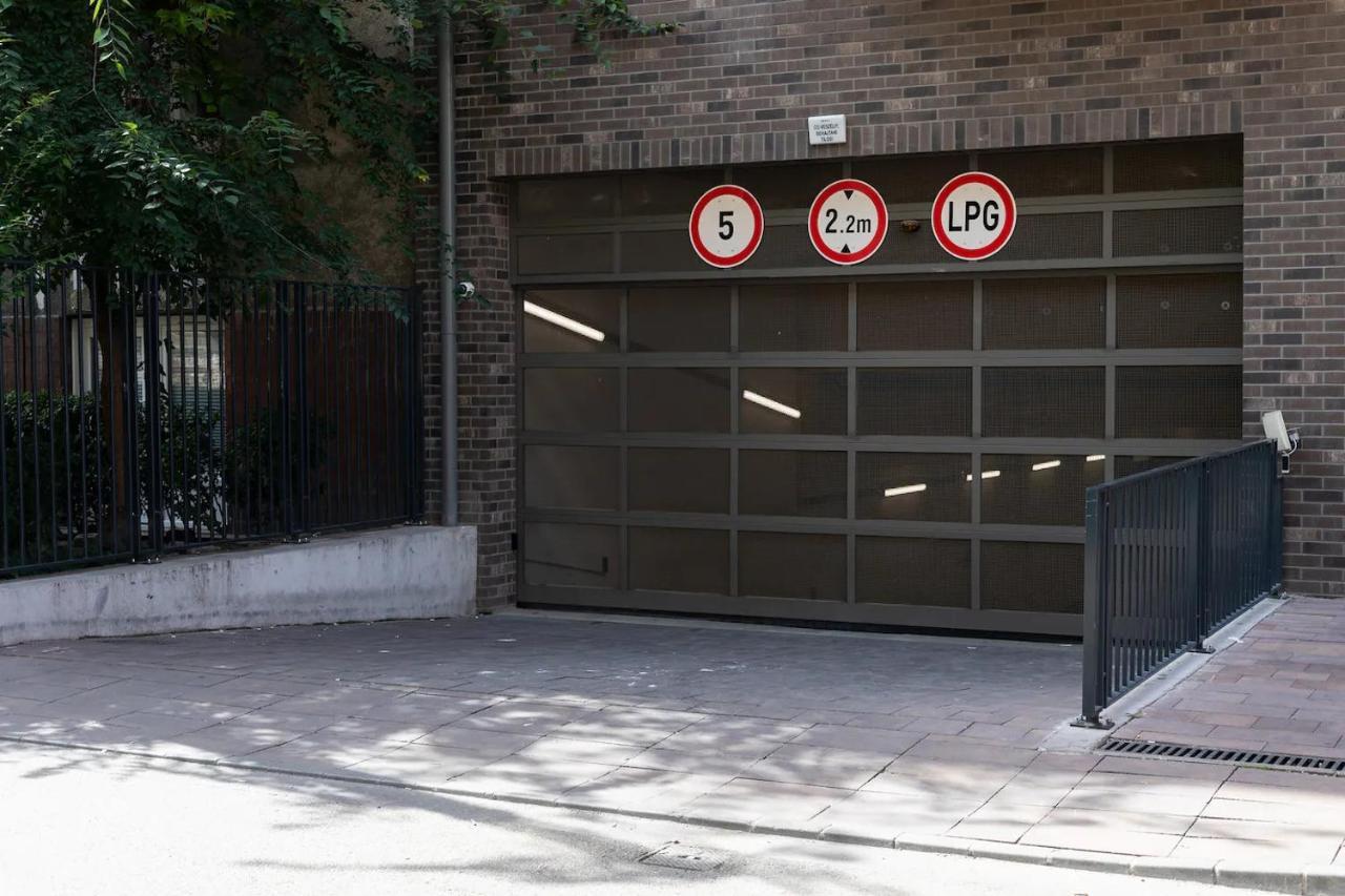 Corvin Modern Two Bedroom Apartment Free Parking Budapest Kültér fotó