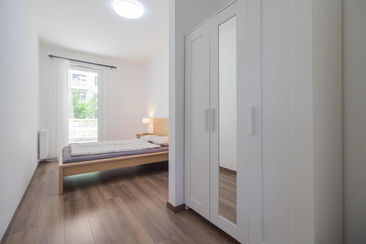 Corvin Modern Two Bedroom Apartment Free Parking Budapest Kültér fotó