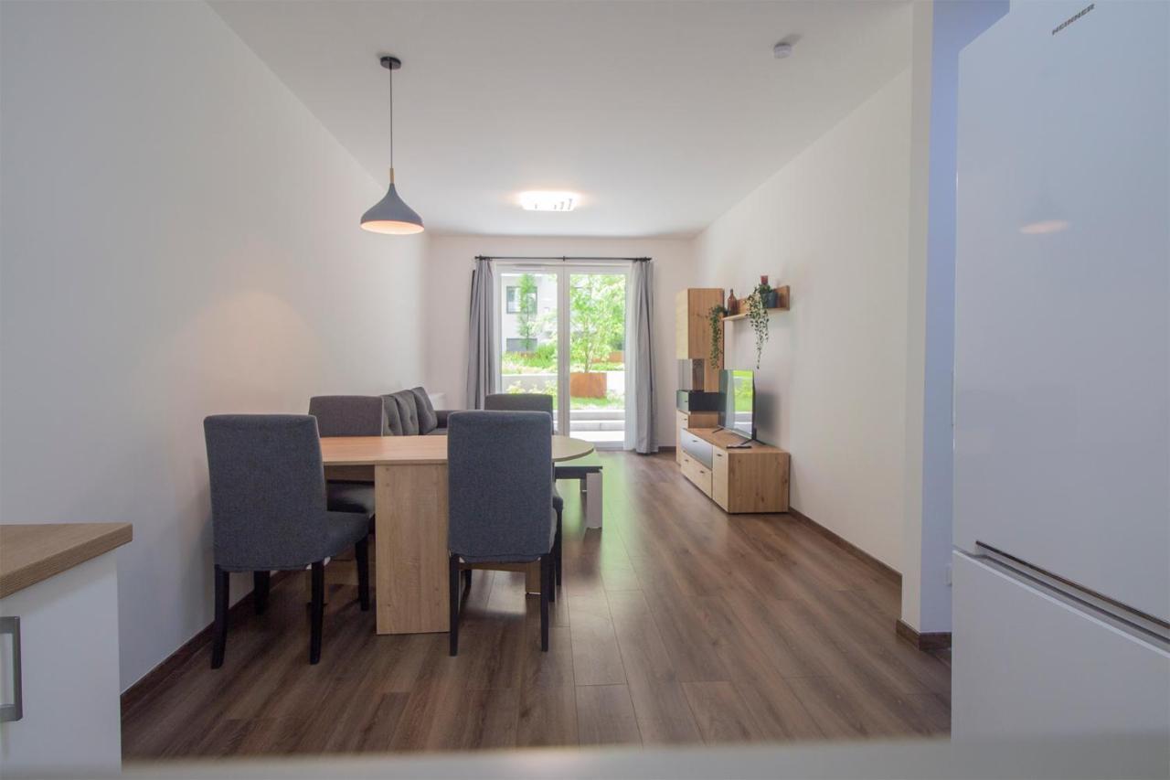 Corvin Modern Two Bedroom Apartment Free Parking Budapest Kültér fotó