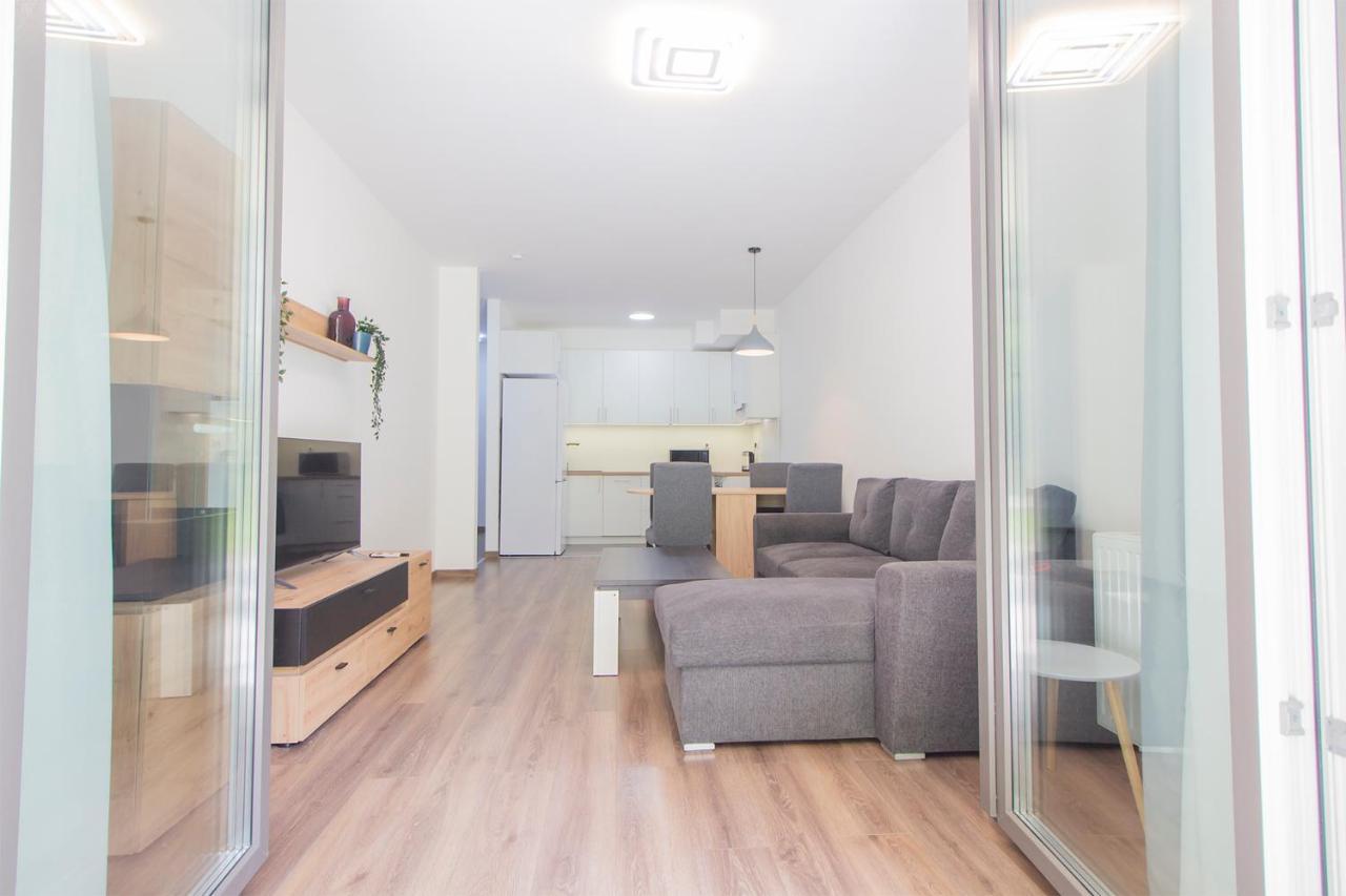 Corvin Modern Two Bedroom Apartment Free Parking Budapest Kültér fotó