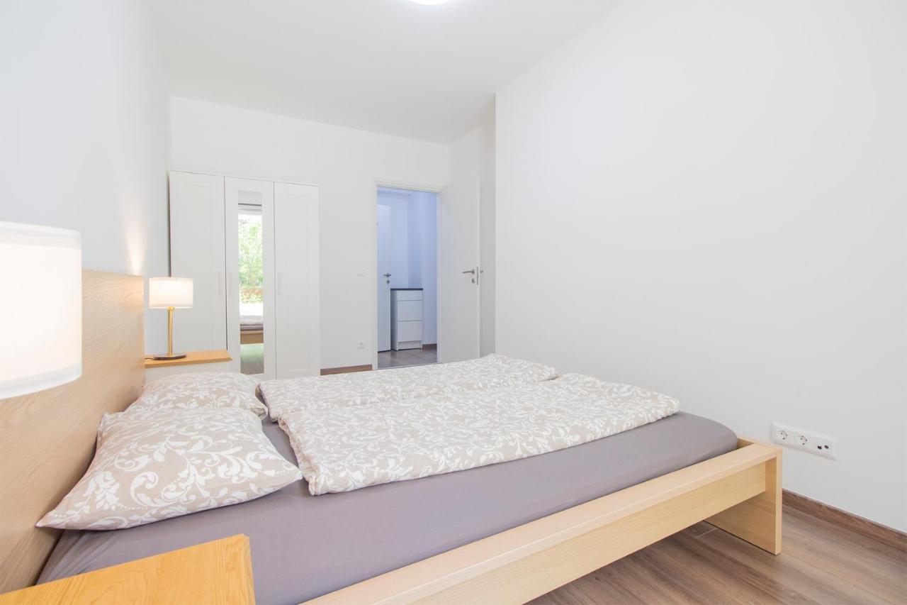 Corvin Modern Two Bedroom Apartment Free Parking Budapest Kültér fotó