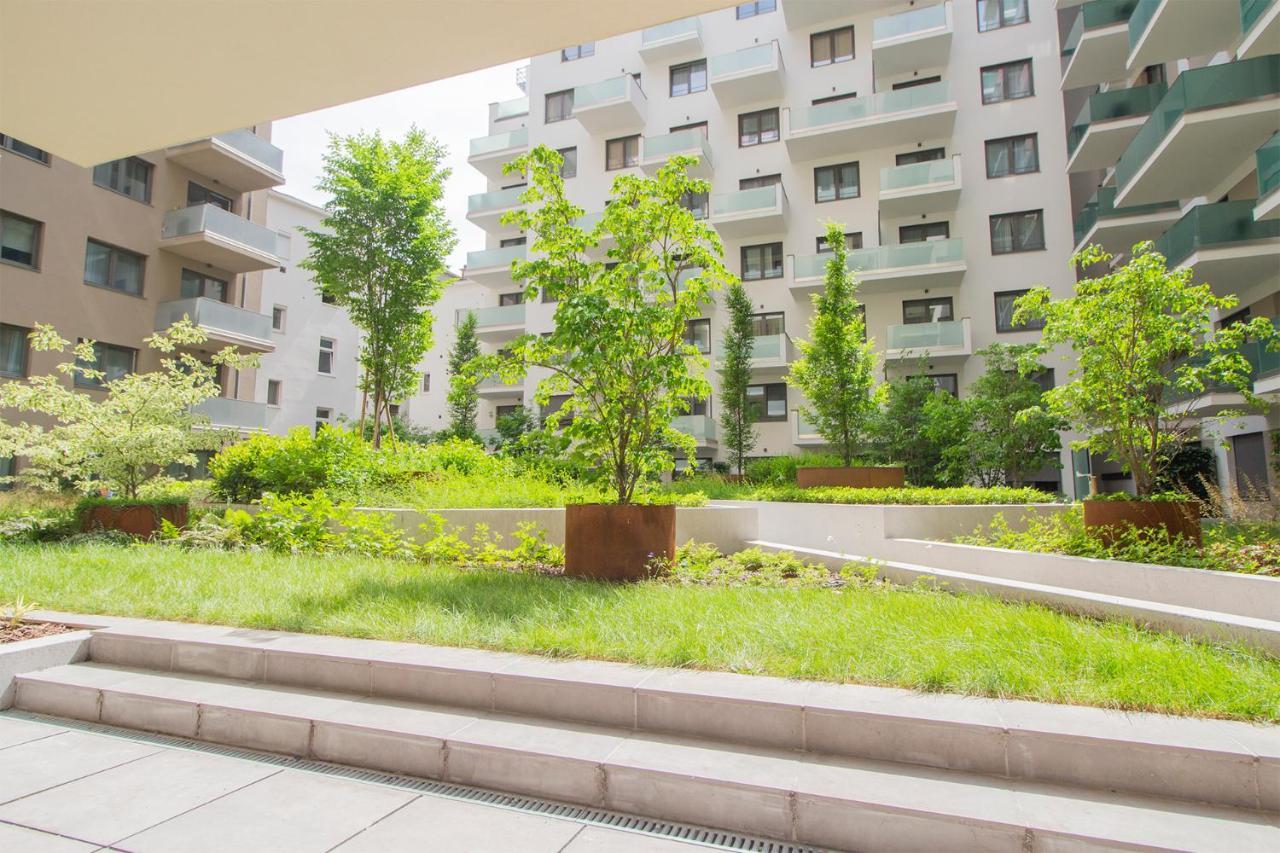 Corvin Modern Two Bedroom Apartment Free Parking Budapest Kültér fotó