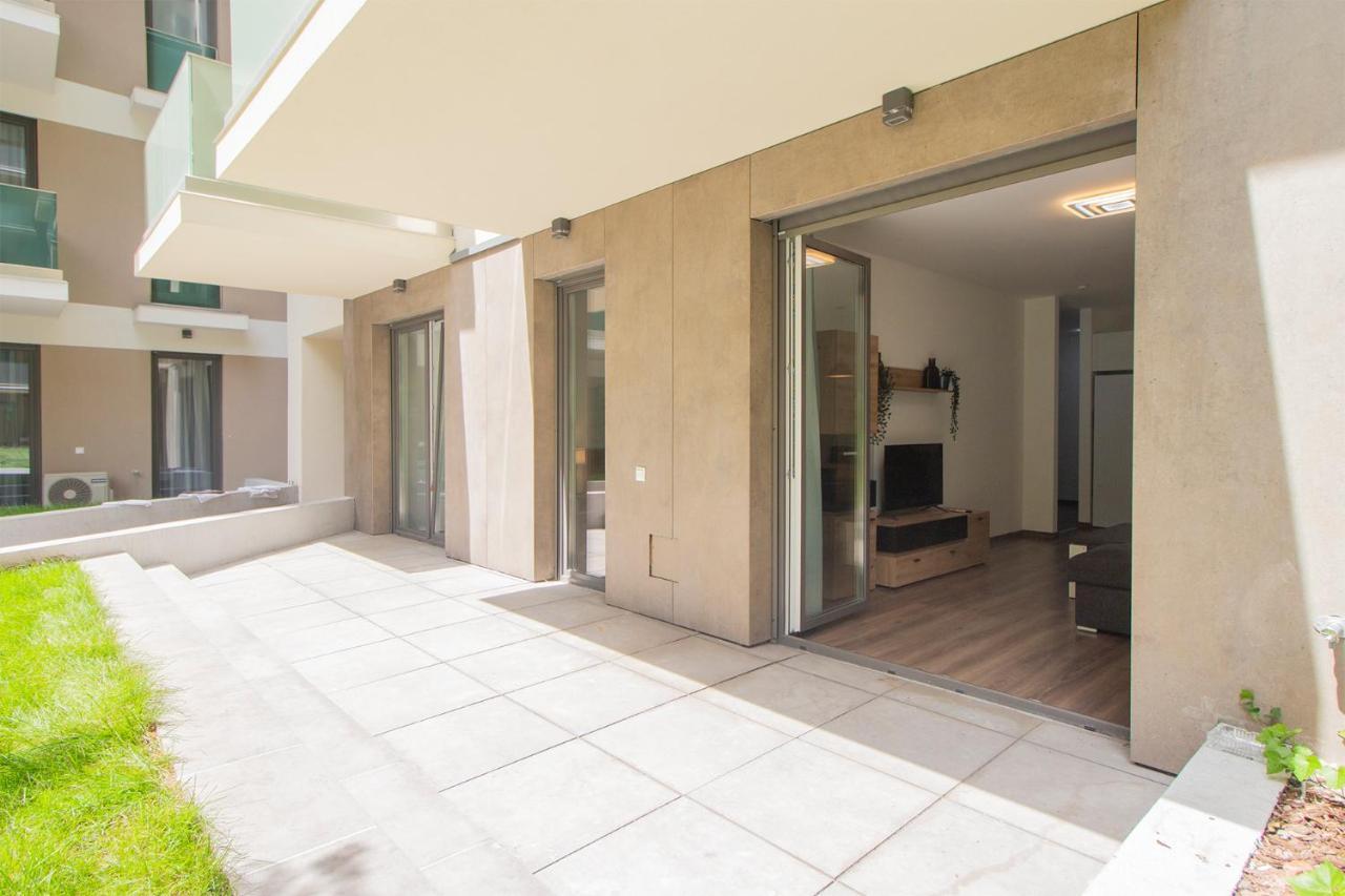 Corvin Modern Two Bedroom Apartment Free Parking Budapest Kültér fotó