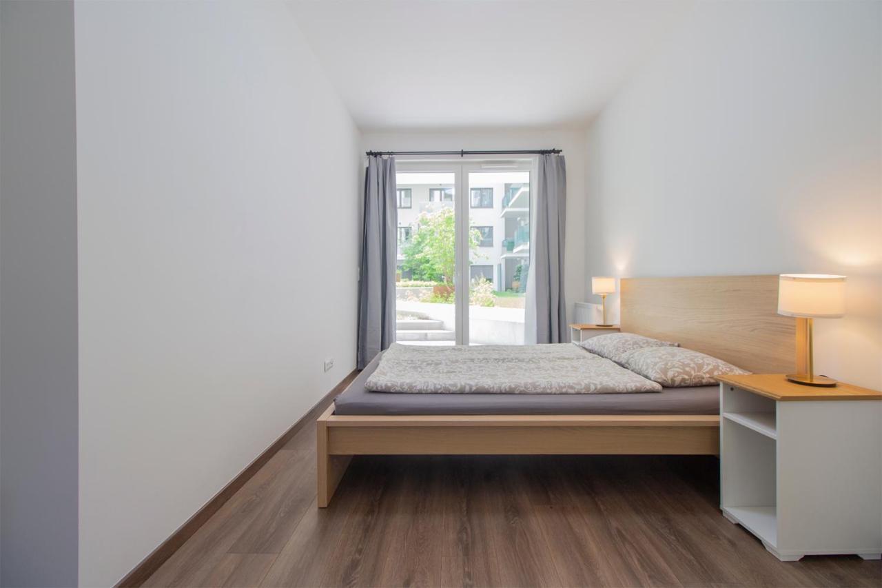 Corvin Modern Two Bedroom Apartment Free Parking Budapest Kültér fotó