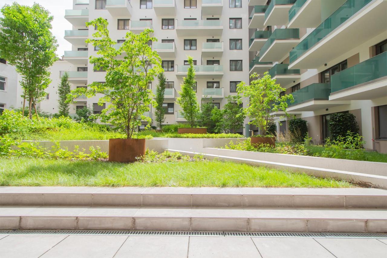 Corvin Modern Two Bedroom Apartment Free Parking Budapest Kültér fotó